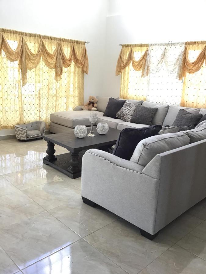 Villa Nilsa บานี ภายนอก รูปภาพ